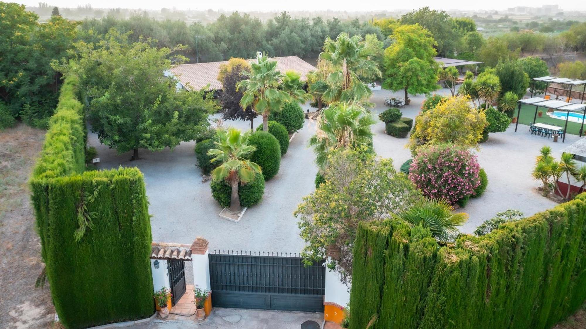 LA CUADRA, Finca privada a los pies de Sierra Nevada, a 10 minutos del centro, Jardín, Barbacoa La Zubia  Exterior foto